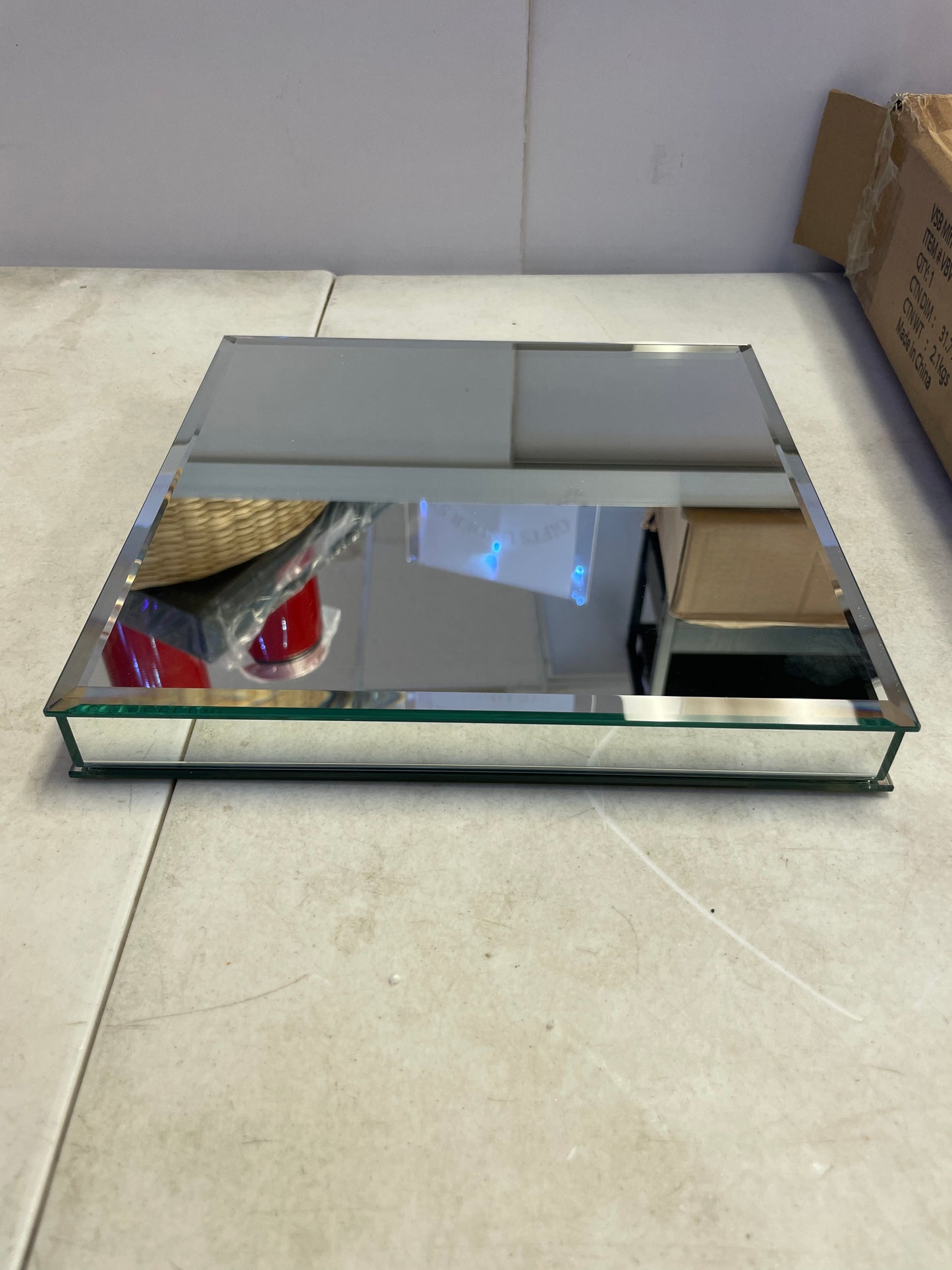 Mirror platform 10x10x1.5in
