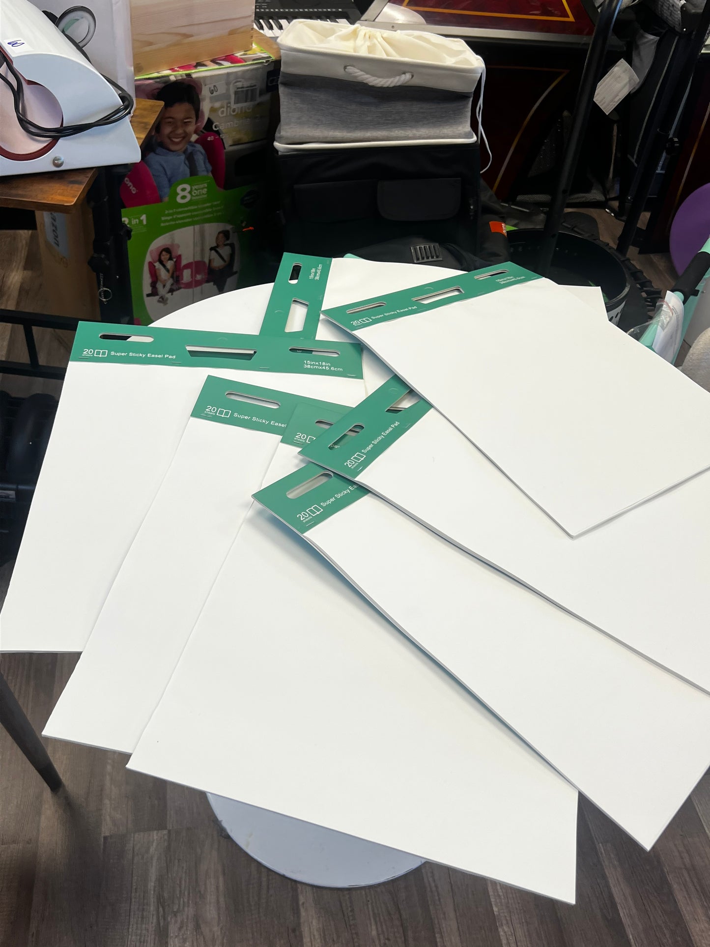 Post-it Super Sticky Mini Easel Pad, 15 x 18 Inches, 20 Sheets/Pad, 6 Pads, White Premium Self Stick Flip Chart Paper, Great for Virtual Teachers and Students (577SS)