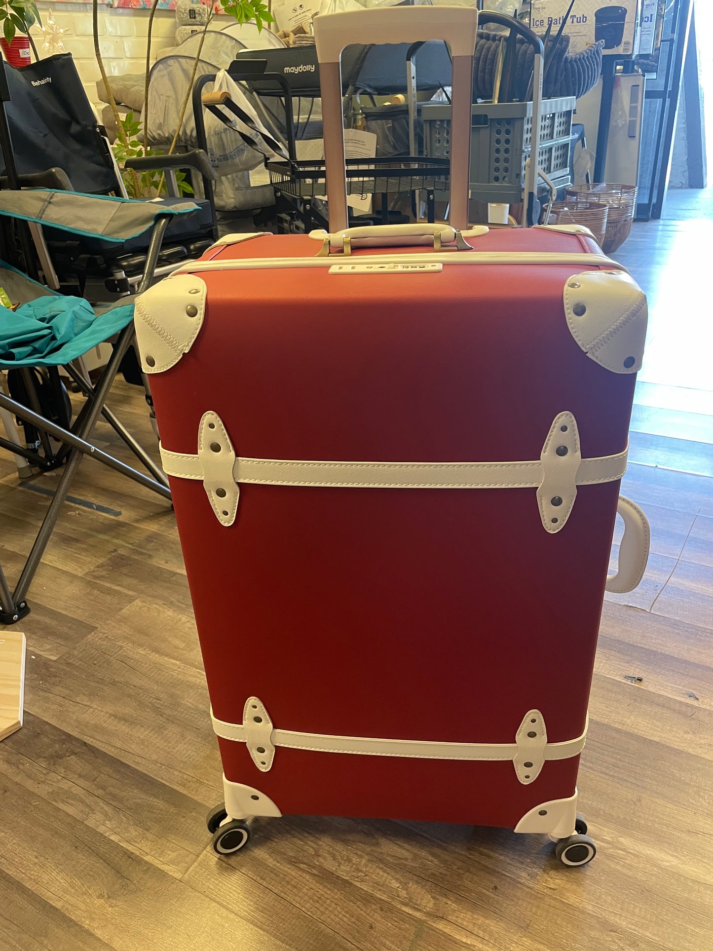 NZBZ Vintage Luggage Sets of 2, Vintage Suitcase Set for Women, Retro Luggage with Boarding Tote, Handmade Faux Leather Zipper Luggage TSA Approved (Cherry red, 14inch & 28inch)