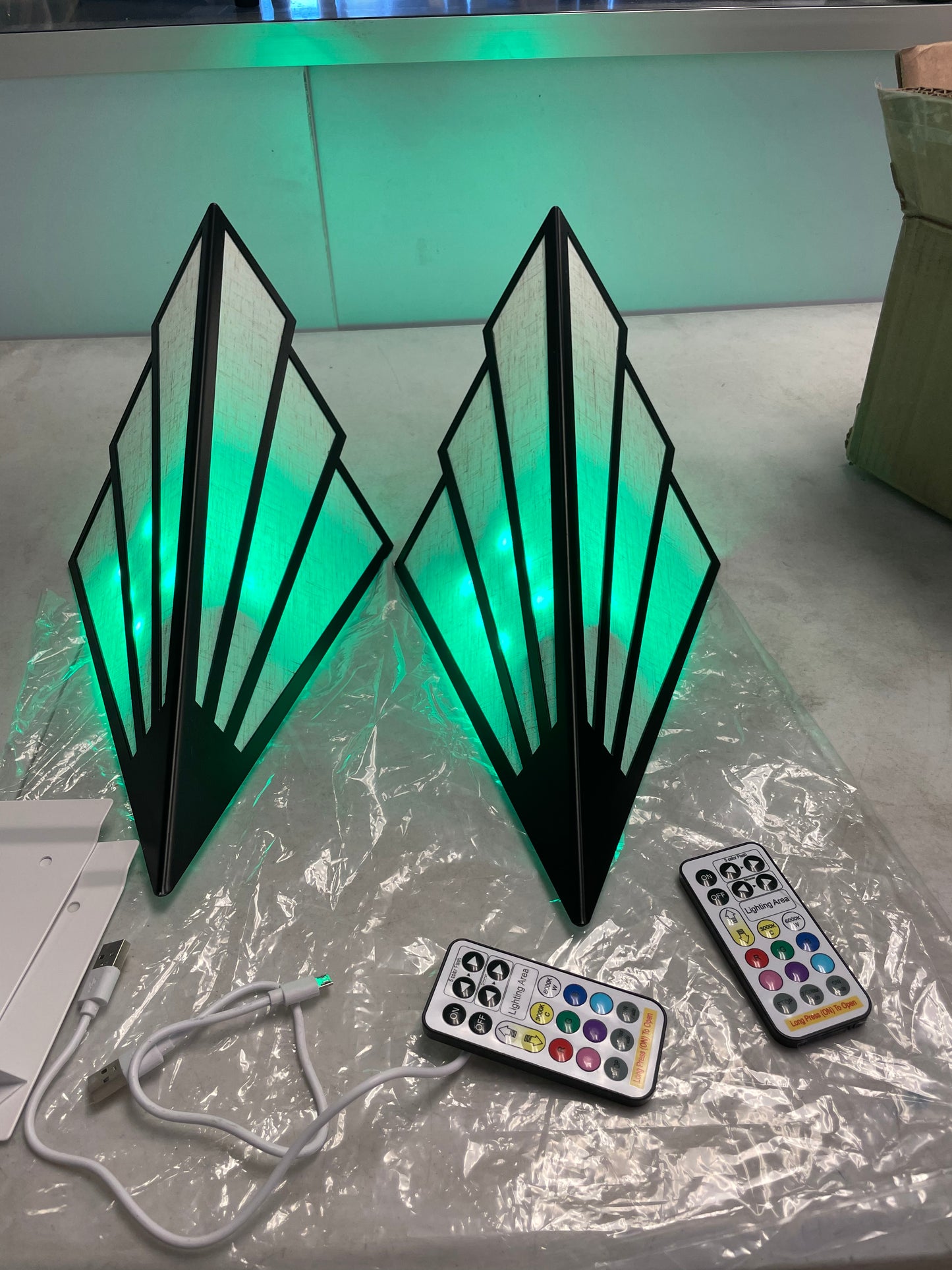 Modern Style Wall Light Set of Two,Battery Operated Wall sconces with Remote Cont